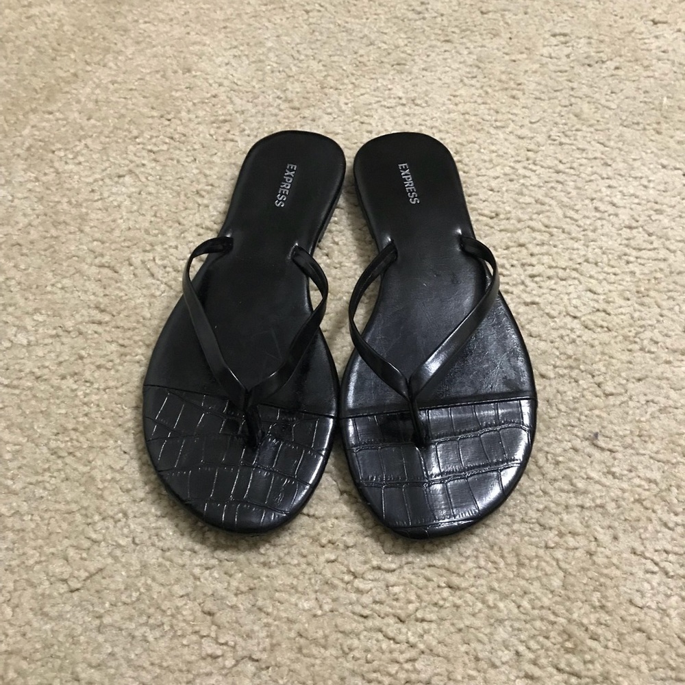 Express flip flop sandals